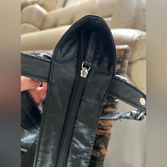Nine West black shoulder bag. Used. - Picture 13 of 17